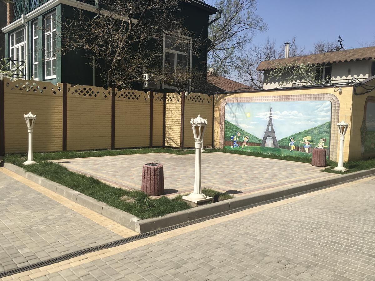 Стильная Квартира Возле Моря На Французском Бульваре Odessa Buitenkant foto